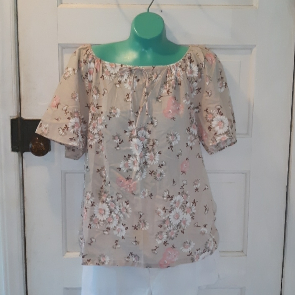 Vintage 1970s Lady Holiday blouse